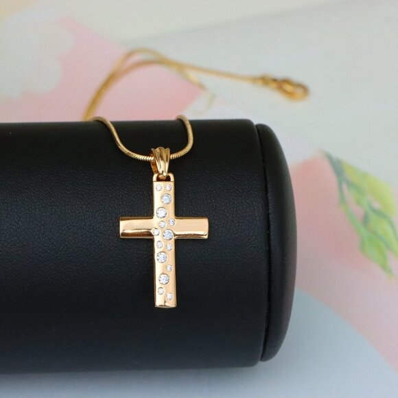 "Rose Gold Cross Pendant with White Stones in Vertical Pattern Design, XPPT1605 - Picture 6 of 13